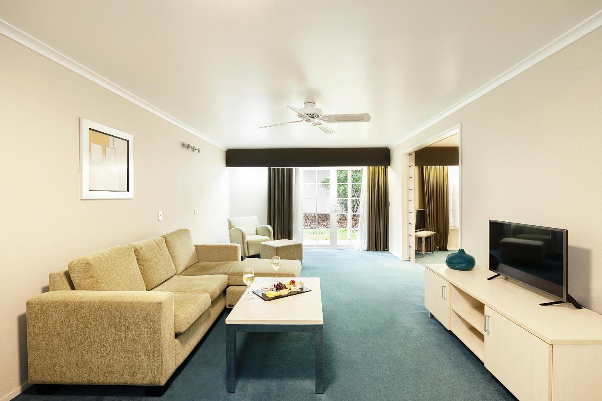 Wairakei Resort אגם טאופו מראה חיצוני תמונה